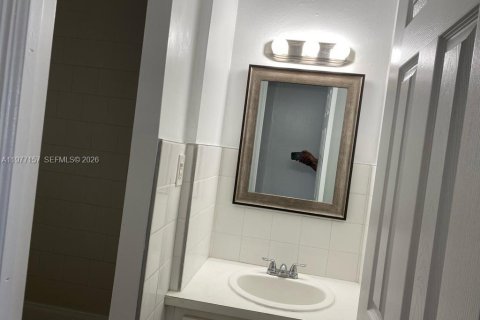 Снять в аренду кондоминиум в Майами, Флорида 1 спальня, 72.28м2, № 2042516 - фото 22