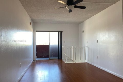 Снять в аренду кондоминиум в Майами, Флорида 1 спальня, 72.28м2, № 2042516 - фото 24