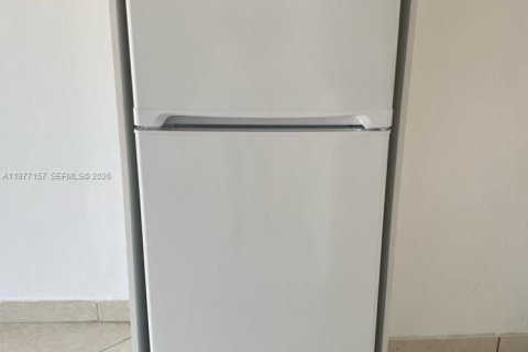 Снять в аренду кондоминиум в Майами, Флорида 1 спальня, 72.28м2, № 2042516 - фото 15