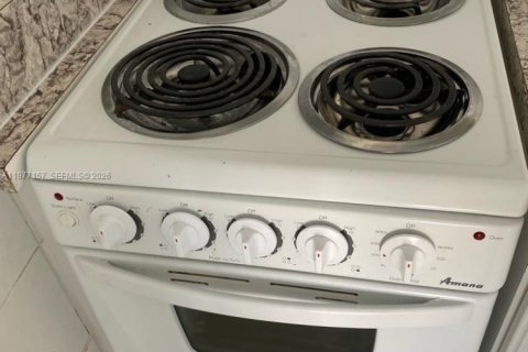 Снять в аренду кондоминиум в Майами, Флорида 1 спальня, 72.28м2, № 2042516 - фото 10