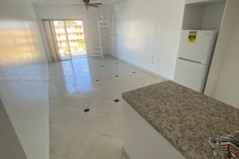 Снять в аренду кондоминиум в Майами, Флорида 1 спальня, 72.28м2, № 2042516 - фото 5