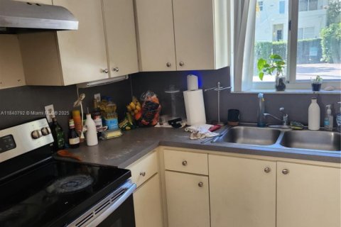 Villa ou maison à louer à Miami, Floride: 3 chambres, 139.35 m2 № 1832319 - photo 11