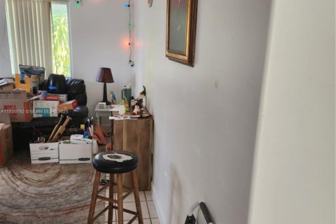 Villa ou maison à louer à Miami, Floride: 3 chambres, 139.35 m2 № 1832319 - photo 17