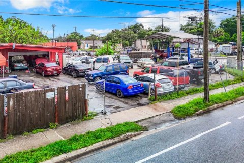 Commercial property in Tampa, Florida 182.09 sq.m. № 2234693 - photo 3