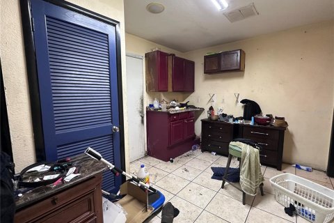 Commercial property in Tampa, Florida 182.09 sq.m. № 2234693 - photo 11