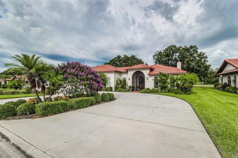 Casa en venta en Lake Wales, Florida, 2 dormitorios, 310.29 m2 № 1866353 - foto 2