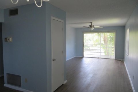 Copropriété à louer à Vero Beach, Floride: 2 chambres, 92.9 m2 № 2172931 - photo 8