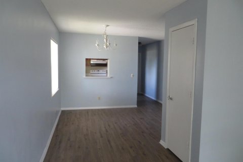 Copropriété à louer à Vero Beach, Floride: 2 chambres, 92.9 m2 № 2172931 - photo 7