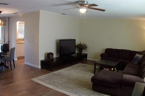 Villa ou maison à vendre à Deltona, Floride: 2 chambres, 116.41 m2 № 1758421 - photo 7