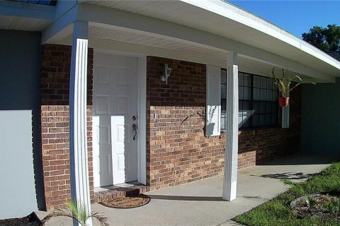 Villa ou maison à vendre à Deltona, Floride: 2 chambres, 116.41 m2 № 1758421 - photo 6