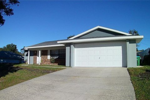 Villa ou maison à vendre à Deltona, Floride: 2 chambres, 116.41 m2 № 1758421 - photo 2