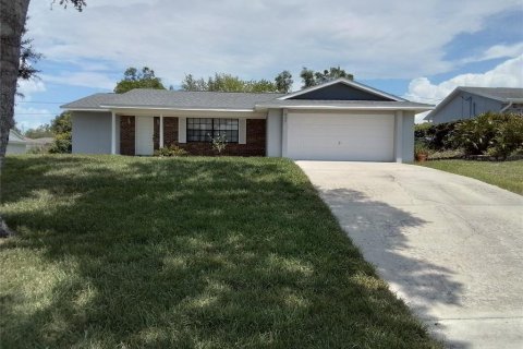 Villa ou maison à vendre à Deltona, Floride: 2 chambres, 116.41 m2 № 1758421 - photo 4
