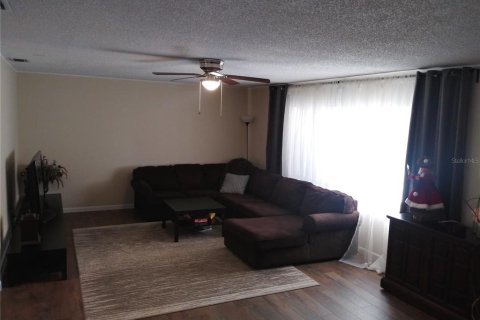 Villa ou maison à vendre à Deltona, Floride: 2 chambres, 116.41 m2 № 1758421 - photo 9