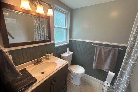 Condo in Saint Petersburg, Florida, 1 bedroom № 2230574 - photo 19