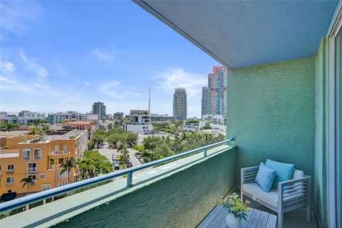 Copropriété à vendre à Miami Beach, Floride: 1 chambre, 68.75 m2 № 2190013 - photo 5