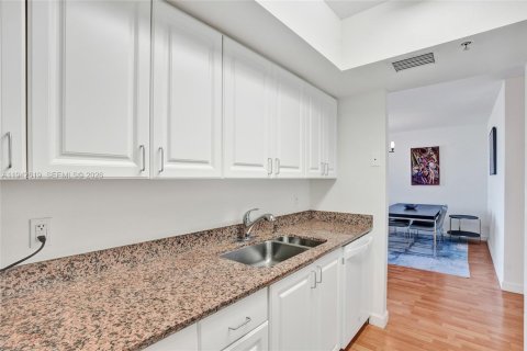 Copropriété à vendre à Miami Beach, Floride: 1 chambre, 68.75 m2 № 2190013 - photo 28