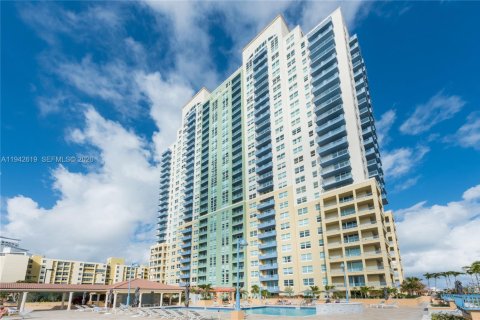 Copropriété à vendre à Miami Beach, Floride: 1 chambre, 68.75 m2 № 2190013 - photo 10