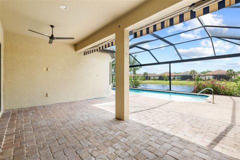 House in Palmetto, Florida 3 bedrooms, 221.01 sq.m. № 2126980 - photo 30