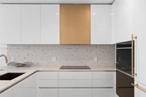 Купить кондоминиум в Майами, Флорида 1 спальня, 61.13м2, № 2021285 - фото 18