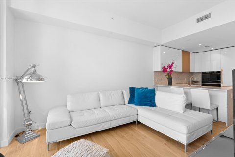 Купить кондоминиум в Майами, Флорида 1 спальня, 61.13м2, № 2021285 - фото 16