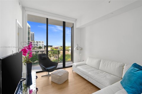 Купить кондоминиум в Майами, Флорида 1 спальня, 61.13м2, № 2021285 - фото 7