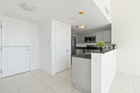 Copropriété à vendre à Miami, Floride: 1 chambre, 106.28 m2 № 2243805 - photo 4