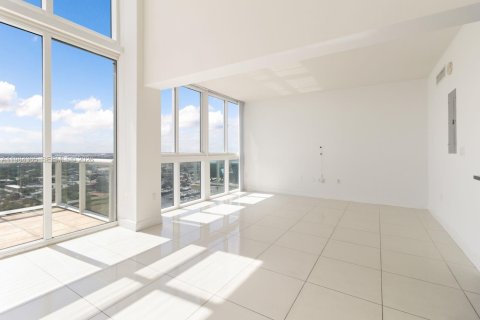 Copropriété à vendre à Miami, Floride: 1 chambre, 106.28 m2 № 2243805 - photo 17