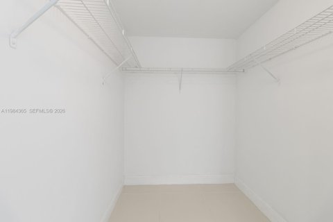 Copropriété à vendre à Miami, Floride: 1 chambre, 106.28 m2 № 2243805 - photo 18