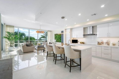 Copropriété à louer à North Palm Beach, Floride: 3 chambres, 199.55 m2 № 2087706 - photo 2