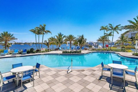 Copropriété à louer à North Palm Beach, Floride: 3 chambres, 199.55 m2 № 2087706 - photo 17