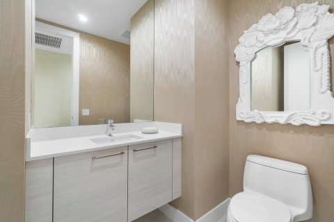Copropriété à louer à North Palm Beach, Floride: 3 chambres, 199.55 m2 № 2087706 - photo 10