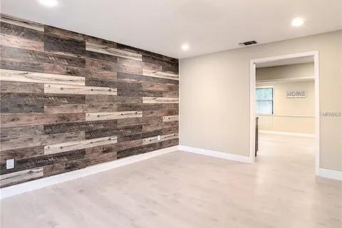 Casa en venta en Orlando, Florida, 5 dormitorios, 165.37 m2 № 1808565 - foto 4