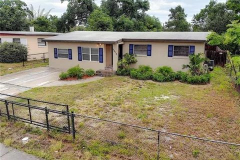 Casa en venta en Orlando, Florida, 5 dormitorios, 165.37 m2 № 1808565 - foto 3