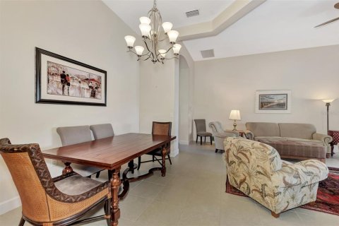House in Port Charlotte, Florida 3 bedrooms, 182.09 sq.m. № 1509277 - photo 13