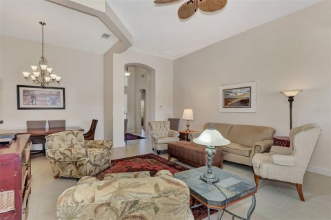 House in Port Charlotte, Florida 3 bedrooms, 182.09 sq.m. № 1509277 - photo 10