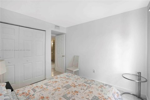 Купить кондоминиум в Майами, Флорида 3 спальни, 124.86м2, № 1984767 - фото 13