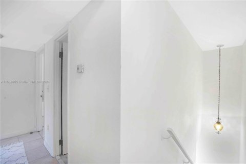 Купить кондоминиум в Майами, Флорида 3 спальни, 124.86м2, № 1984767 - фото 16