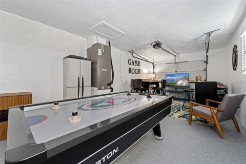 House in Largo, Florida 4 bedrooms, 165.74 sq.m. № 1747490 - photo 26