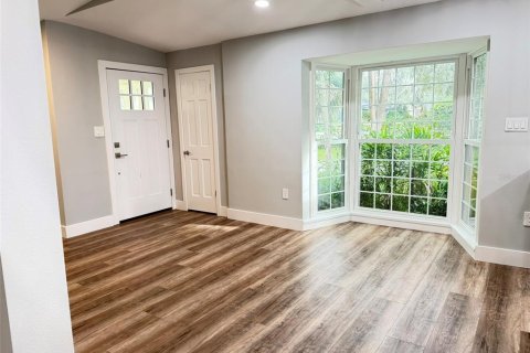 Villa ou maison à louer à Winter Park, Floride: 5 chambres, 255.48 m2 № 2395814 - photo 3