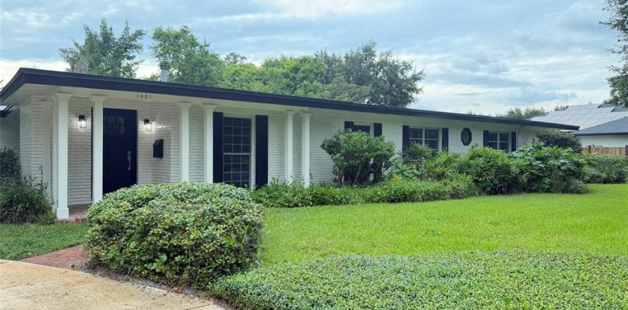 Villa ou maison à Winter Park, Floride 5 chambres, 255.48 m2 № 2395814