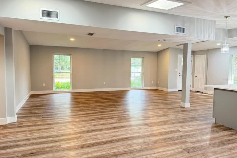 Villa ou maison à louer à Winter Park, Floride: 5 chambres, 255.48 m2 № 2395814 - photo 5