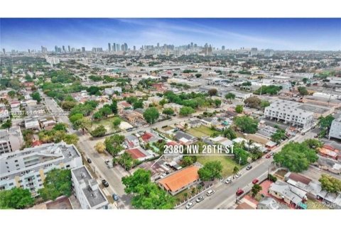 Immobilier commercial à vendre à Miami, Floride: 205.31 m2 № 1792625 - photo 3