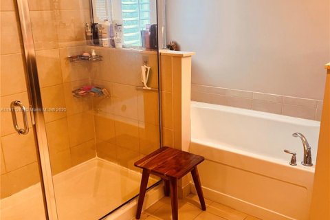 Снять в аренду виллу или дом в Майами, Флорида 5 спален, 263.56м2, № 1968567 - фото 13