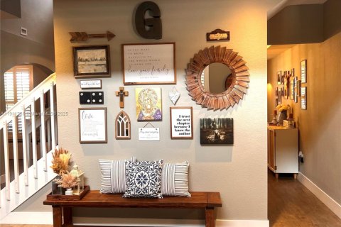 Снять в аренду виллу или дом в Майами, Флорида 5 спален, 263.56м2, № 1968567 - фото 7