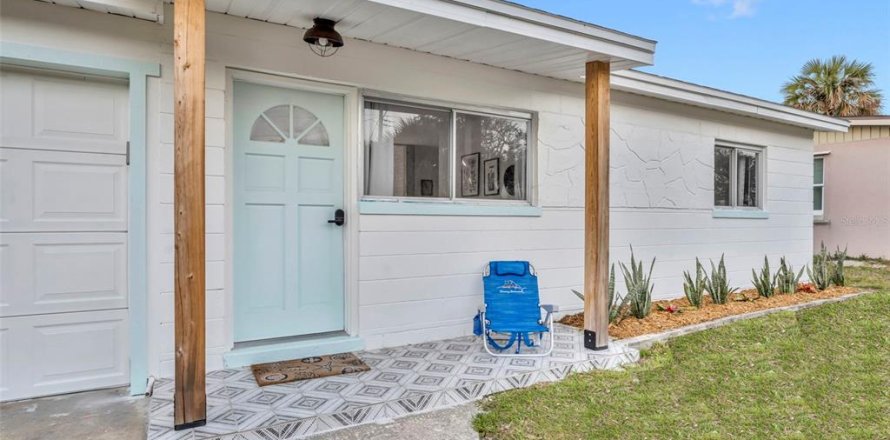 Casa en New Smyrna Beach, Florida 2 dormitorios, 84.54 m2 № 1759398
