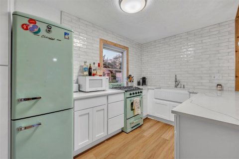 Снять в аренду виллу или дом в Нью-Смирна-Бич, Флорида 2 спальни, 84.54м2, № 1759398 - фото 7