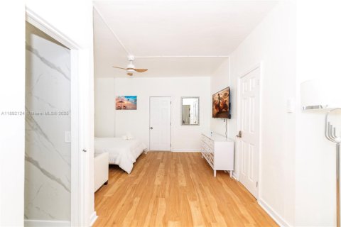 Снять в аренду квартиру в Майами-Бич, Флорида 1 спальня, 69.68м2, № 2016995 - фото 18