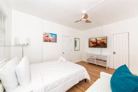 Снять в аренду квартиру в Майами-Бич, Флорида 1 спальня, 69.68м2, № 2016995 - фото 8