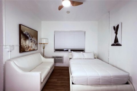 Снять в аренду квартиру в Майами-Бич, Флорида 1 спальня, 69.68м2, № 2016995 - фото 15