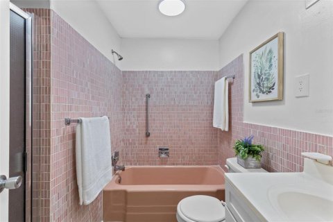 Condominio en venta en Maitland, Florida, 2 dormitorios, 75.81 m2 № 2167700 - foto 18